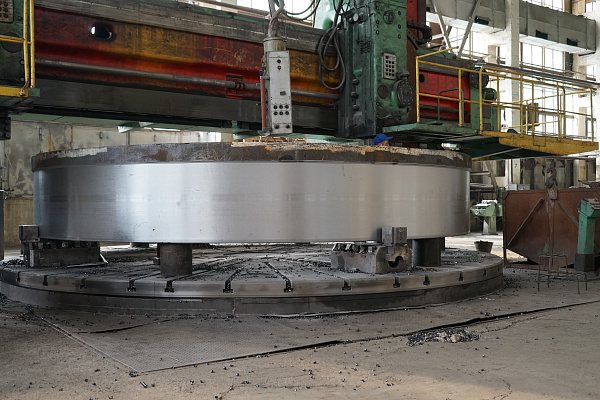 ОАО «ЭЗТМ» продолжает освоение производства  цельнолитых бандажей большого диаметра.