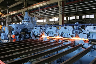 Small tube rolling mill